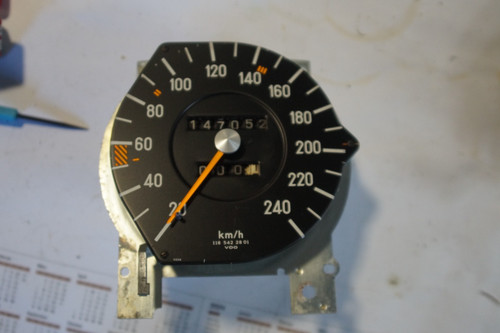 Tacho bis 240 - km/h, w=0,8625