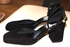 Schuhe Schwarz– Wildleder Gr. 39 – Wie neu Elegant