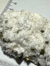 Quarz (Calcit, Kupferkies) aus Rumänien, Mineralien N° 165/B5