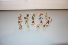 Elastolin 4 cm-19 Figuren mit Perlmutsockel"Vitrinenstücke"