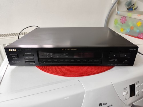 Akai quarz synthesizer - at-57,