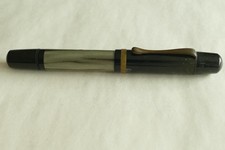 Pelikan Kolbenfüller alt