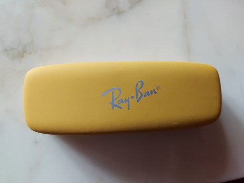 Brillenetui von ray - ray, in
