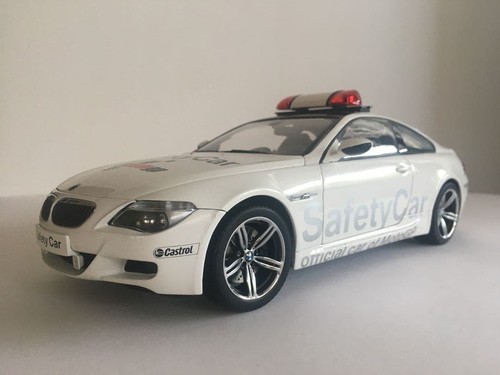 Kyosho bmw safety car - m6,