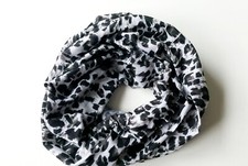 Multifunktionstuch Loop Multischal 9 in 1 Leo schwarz weiß nahtlos