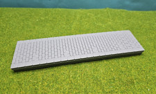 H0 Bahnsteig zweigleisig