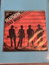Vinyl 7" Single:  Kraftwerk