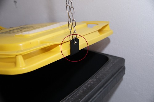 Haken für mülltonnendeckel - haken,