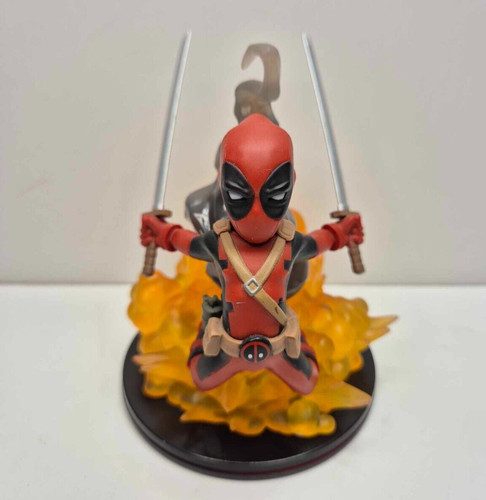 Marvel fig deadpool - deadpool, loot