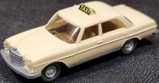 Wiking, Koch 149/ 9, Taxi Mercedes 200/8, mit Traverse
