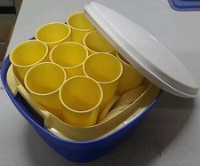 Tupperware, Siebservierer Themoduo mit 9 Joghurtbehältern, gebraucht.