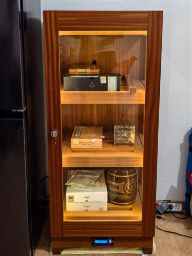 Zigarrenschrank