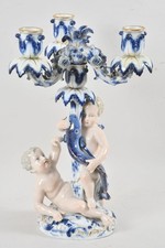 N92Q32- Meissen Porzellan Kerzenleuchter figurativ Putti Fisch 3 Schleifstriche