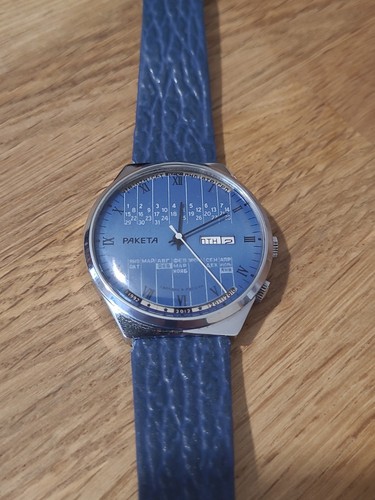 Blaue uhr raketa - blaue,