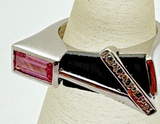 Modernist Design Edelstein