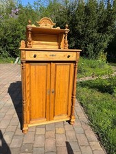 Vertiko Gründerzeit Säulen