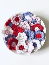 16 bunte Häkelblumen