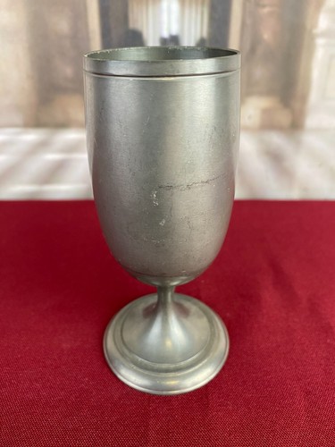 Altes sektglas zinn - altes,