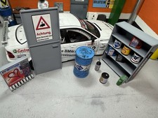 1:18 Diorama Set 1 Modell Set Garage Werkstatt Reparatur Öl Kanister Automat Tür