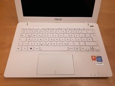 ASUS X200CA Laptop 11,6" Intel Celeron® 1007U, 2GB DDR3, 320GB HDD, Windows 8.1