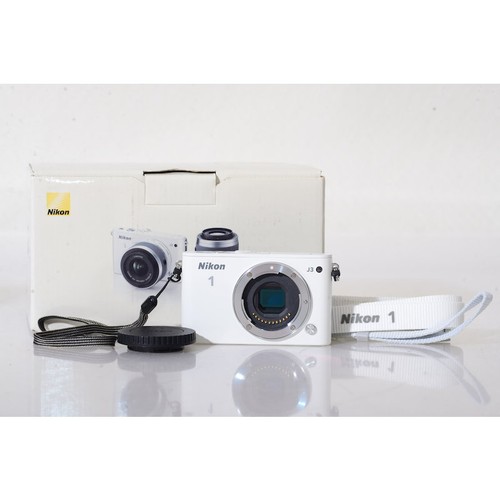 Nikon 14 2mp - 1, j3