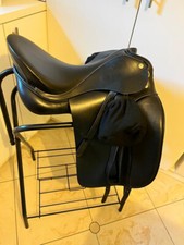 Dressursattel mit Pauschen von Schuhmacher