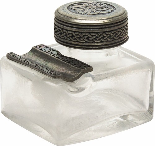 Leeres tintenfass aus glas mit - aus,