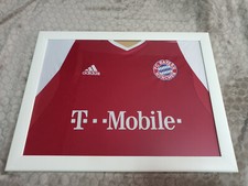 FC Bayern München Trikot T Mobile im Rahmen 42x55 CM t0157