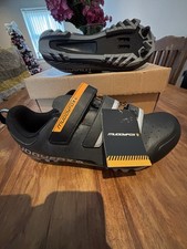 Neu!! Mit Etikett Muddy Fox Fahrradschuhe Größe 7 ohne Karton, UVP 55 £ Etikett innen