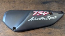 Heckverkleidung Seitenverkleidung side cover links Honda Africa Twin XRV750 RD07