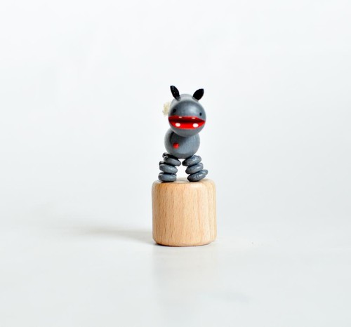 Holzspielzeug wackelfigur - holzspielzeug,