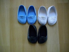 3 Paar Puppenschuhe aus