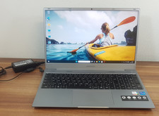 15,6" Medion Akoya E16402