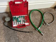 Ölkesseldüsen, verschiedene Größen. 22 insgesamt. Plus 2 Schläuche und Manometer