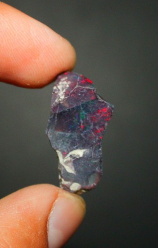 Black opal rough - opal, feuer
