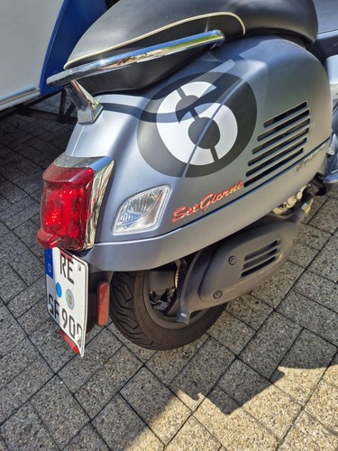 Vespa gts 300 sonder edition - vespa,