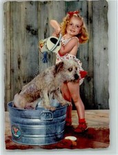 12093346 - Maedchen waescht den Hund in einer Zinkwanne 1960 AK Hunde