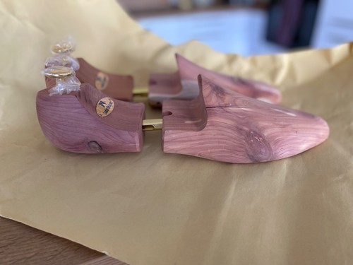 Schuhspanner aus zedernholz - schuhspanner,
