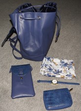 Damen Handtasche Rucksack blau mit Schal Uhr Portmonee Handytasche Kunstleder