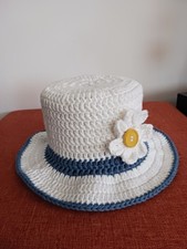 Klorollenhut  Klopapiermütze Weiß Blau mit Blume  Deko Bad Auto Neu Handarbeit