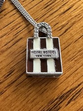 Henri Bendel New York Icon