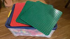 Lego DUPLO verschiedene Sets und einzelne Steine in einer Box