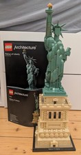 LEGO ARCHITECTURE