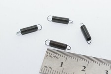 4x Mini MIL Zugfeder / Feder, Edelstahl, Ø 2.7 mm / L= 8 mm, d = 0.20 mm, NOS