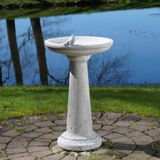 Vogelbad mit Säule