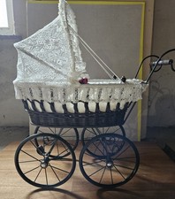Vintage Puppenwagen Korbwagen