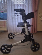 Rollator Kesser KS-RS01 - Leichtgewicht Alu 7,6 kg - faltbar - bis 136 kg - Neu