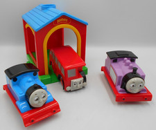 GOLDEN BEAR TOYS THOMAS, ROSIE, BERTIE & JAMES SHED THOMAS THE TANK BITTE LESEN