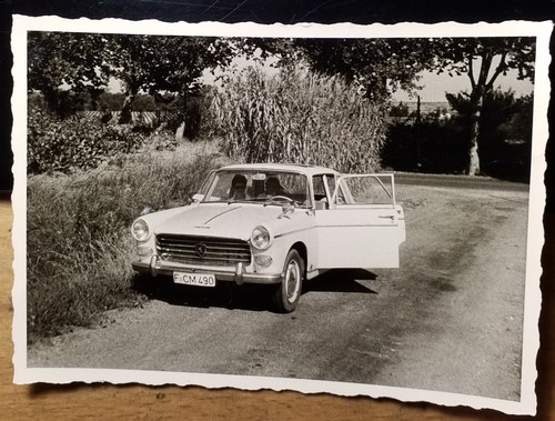 Auto oldtimer peugeot - auto,