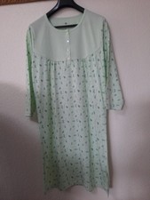 Neues Nachthemd  von Zeitlos Lindgrün  M/L